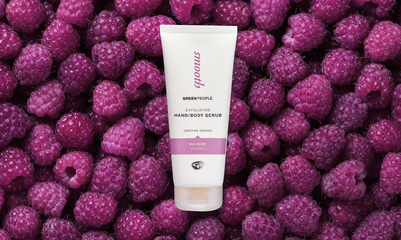 Los mejores exfoliantes faciales y corporales para un resplandor veraniego image
