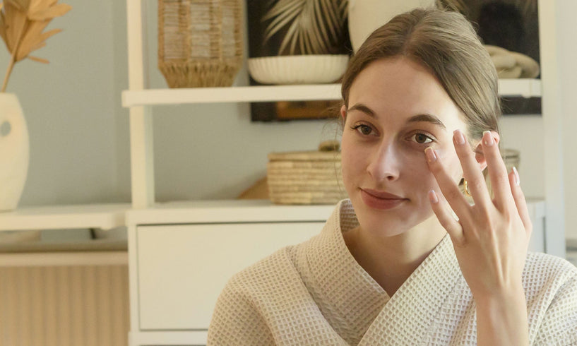 How to soothe irritated skin around the eyes naturally image