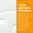 Fondo naranja con texto blanco de un testimonio junto a una foto texturizada de una mascarilla blanca sobre blanco.